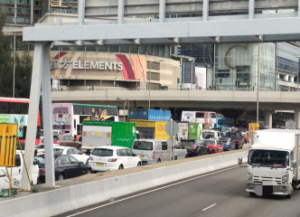 西隧。香港突發事故報料區FB圖片