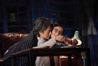 黃子華前年夥陳法拉演出舞台劇《前度》叫好叫座。