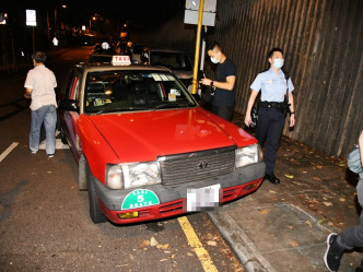 警方將案件列作行劫處理，並交由葵青警區刑事調查隊第四隊跟進。