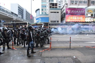 美國或停止向香港警方輸出催淚彈、橡膠子彈等裝備。資料圖片