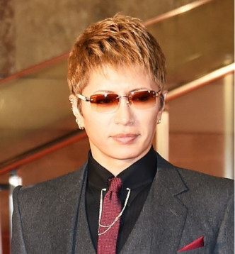 48歲日本視覺系歌手GACKT有機會被女方的丈夫控告通奸。
