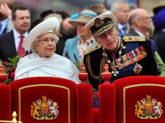 他們是皇室首對慶祝「鉑金婚」的夫婦。AP圖片