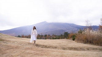 《一马平川》MV在日本拍摄，Ophelia坦言为了靓景几辛苦都值得。