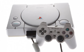 Sony第一代PS游戏机。网上图片