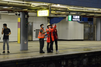 東鐵綫列車服務一度延誤。