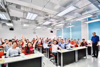 2018年学生在清华大学深圳国际研究生院学习。