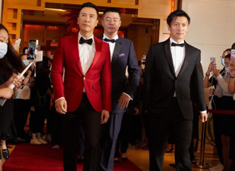 甄子丹之前與謝霆鋒出席上海國際電影節。