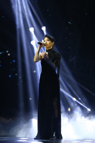 選唱《願》被狠批老餅，葦璇解釋歌曲經典兼內容好切合比賽。