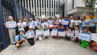 「守护香港大联盟」今日发起「全民撑警日」。