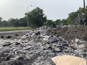马来西亚仁嘉隆镇塑胶垃圾被烧毁。绿惜地球提供