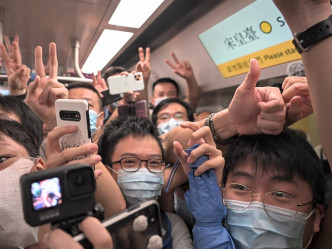 港鐵屯馬綫今日全綫通車，港鐵表示，鐵路至今整體運作大致暢順。