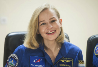 演員尤利婭佩列西爾德是首位太空指攝電影的女演員。AP圖片