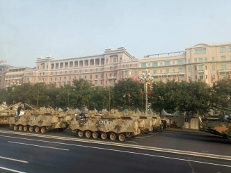 天安门广场将有阅兵仪式。