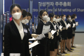 南韓新增病例已連續4天維持在雙位數。AP