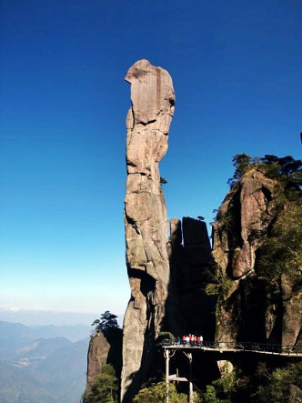 巨蟒峰为三清山地标之一。