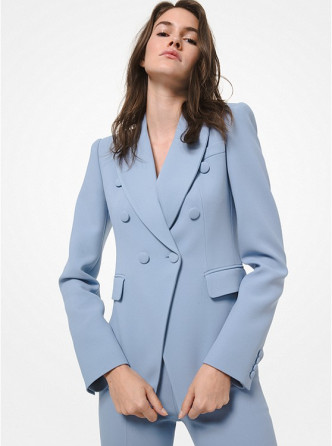 富有時尚氣息的Blazer及Suit,選擇其實多的是,Michael Kors Collection正是其一。