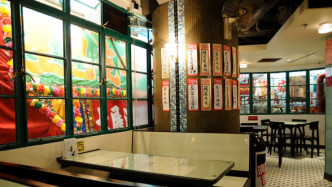 该分店以香港冰室风格为主题。资料图片
