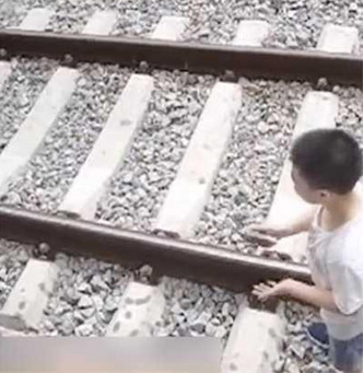 廣東陽江13歲青年跳落高鐵路軌。網上圖片
