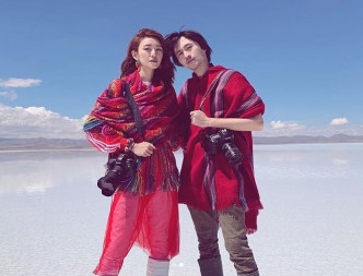 今年4月，Elva与老公到玻利维亚的天空之镜影婚照，嚟紧还想到韩国影多辑。