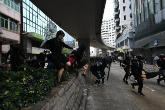 大批示威者在深水埗及太子一带聚集