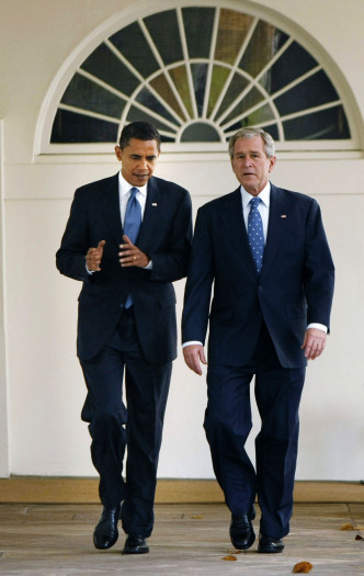 奧巴馬、喬治布殊。AP圖片