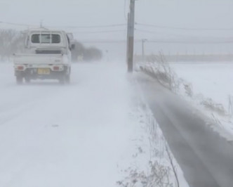 多处有积雪。