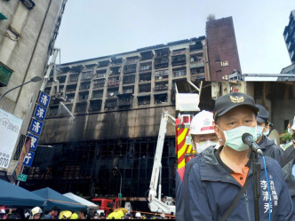 台湾消防局长预计大火中的伤亡人数会进一步上升。 （网上图片）