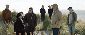 琦温丝莉（左三）盛赞Roger（右二）是出色的导演及最好的人。