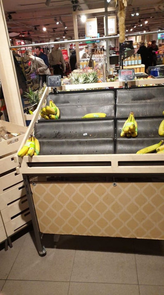 香蕉被抢光。港b港妈荷兰爸爸FB。