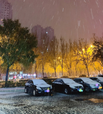 内地多处都落雪。网上图片