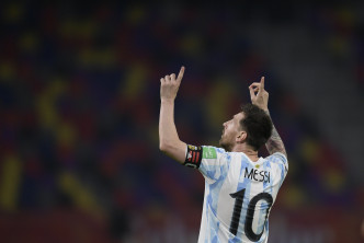 阿根廷美斯入十二碼，球隊在世盃外1：1和智利。 AP