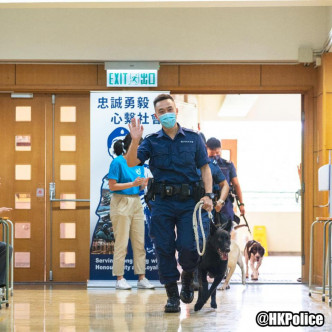警犬隊走入校園。香港警察fb圖片