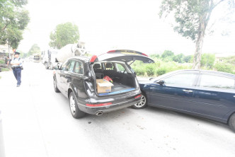 沙頭角公路私家車被匪徒駕駛汽車相撞。