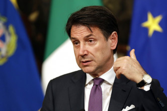 意大利總理孔特威脅會辭職。AP