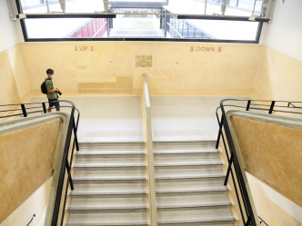 活化後的中環街市保留部分原有設計，包括主樓梯。資料圖片