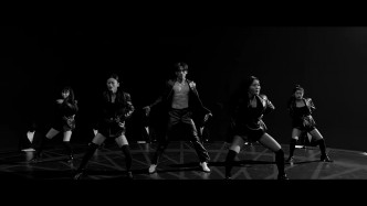 《WHY DON’T WE》的一镜到底舞蹈版本已在今日公开。