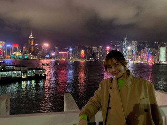 傅颖于1月时有感而发，指香港是一块福地，很美，所以也承诺今年多留港发展。