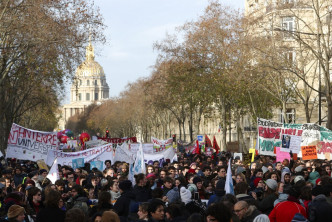 法国大罢工及示威持续。AP图片
