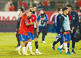 智利主場0:2不敵秘魯跌落第六。
