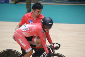 李思颖以第四名完成女子全能赛。香港单车总会图片