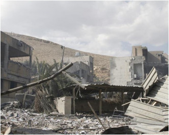 敘利亞昨日遭襲後的科學研究中心損毀嚴重。新華社