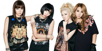 2NE1在2009年出道，2016年解散。