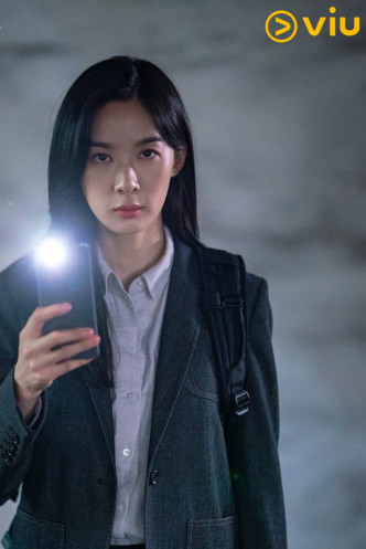 李清娥飾演FBI精英調查員「Jamie Leighton」。
