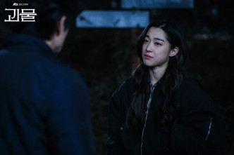 崔成恩在刚播毕的韩剧《怪物》表现好有惊喜。