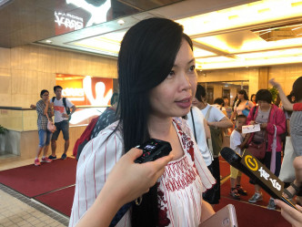 香港社區組織協會幹事施麗珊指社署對內地來港照顧家人的雙程證媽媽的訴求態度正面。