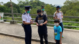 香港警察FB图片