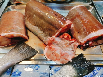 大油𩺬的每斤售价约为100元。「香港街市鱼类海鲜研究社」图片