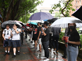 不少学生参与抗议活动。资料图片