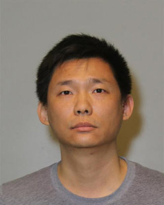 警方事后拘捕40岁姓周的华裔司机。
