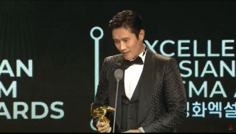 李秉宪表示该奖对他意义重大。